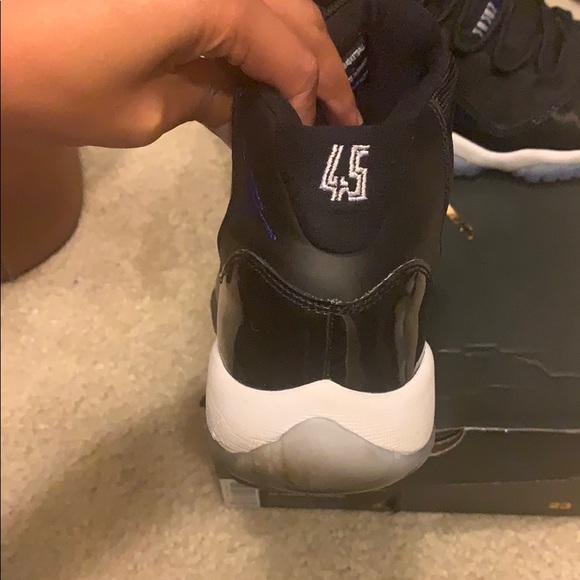 2016 space jam 11’s - Picture 2 of 4
